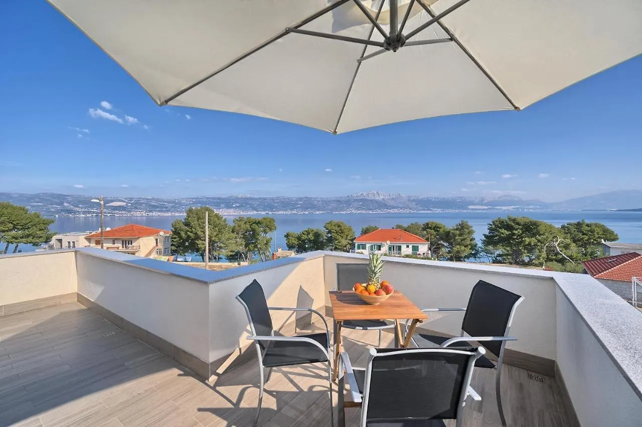 Aquamarin - Premium Seaview Apartment Slatine Croatia