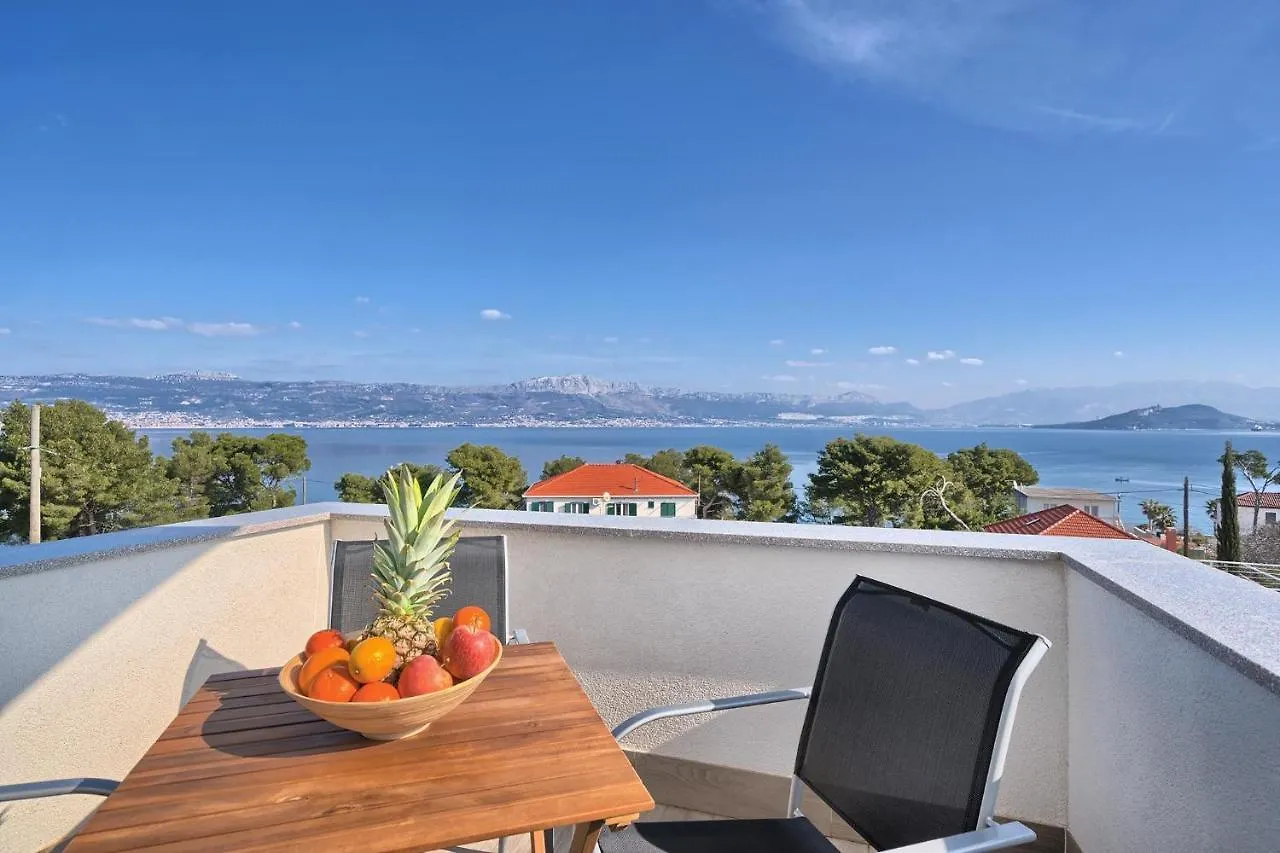 Aquamarin - Premium Seaview Apartment Slatine Croatia