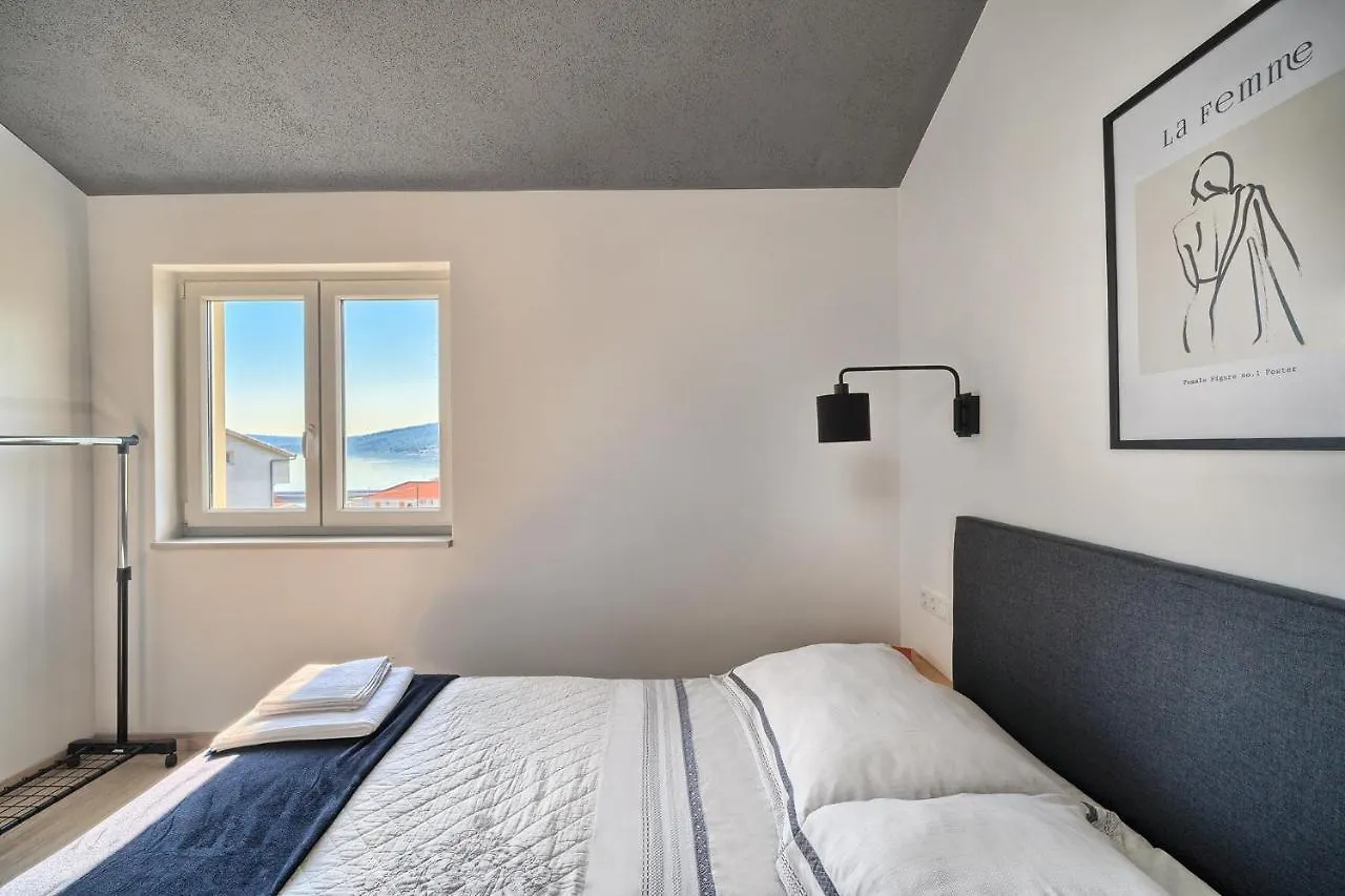 Aquamarin - Premium Seaview Apartment Slatine