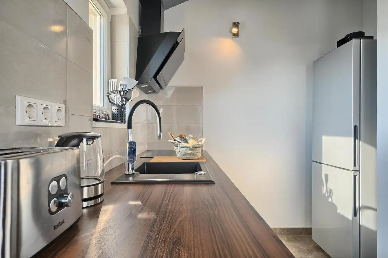 Aquamarin - Premium Seaview Apartment Slatine 0*,